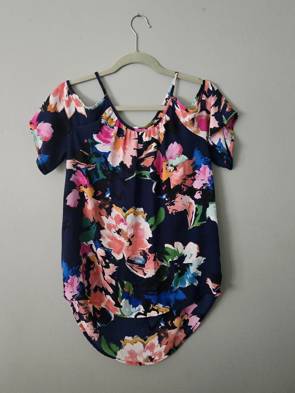 Spense Floral Cold Shoulder Top, size Large